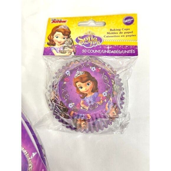 Disney Sofia the First cupcake tower with cupcake liners - Picture 3 of 8